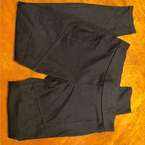 HUE Classic Black Jeggings